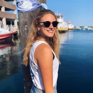 Meet your Posher, Sarah